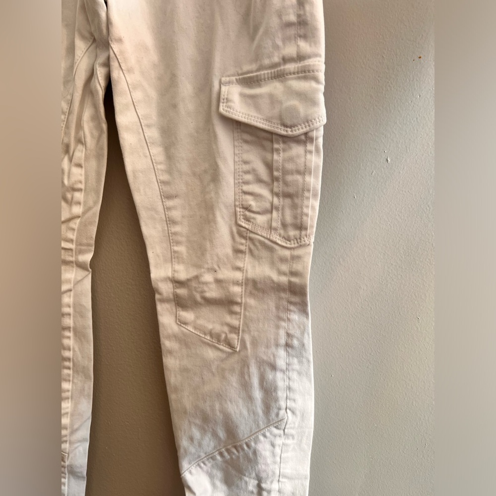 Joe's Jeans White Cargo - Picture 7 of 8